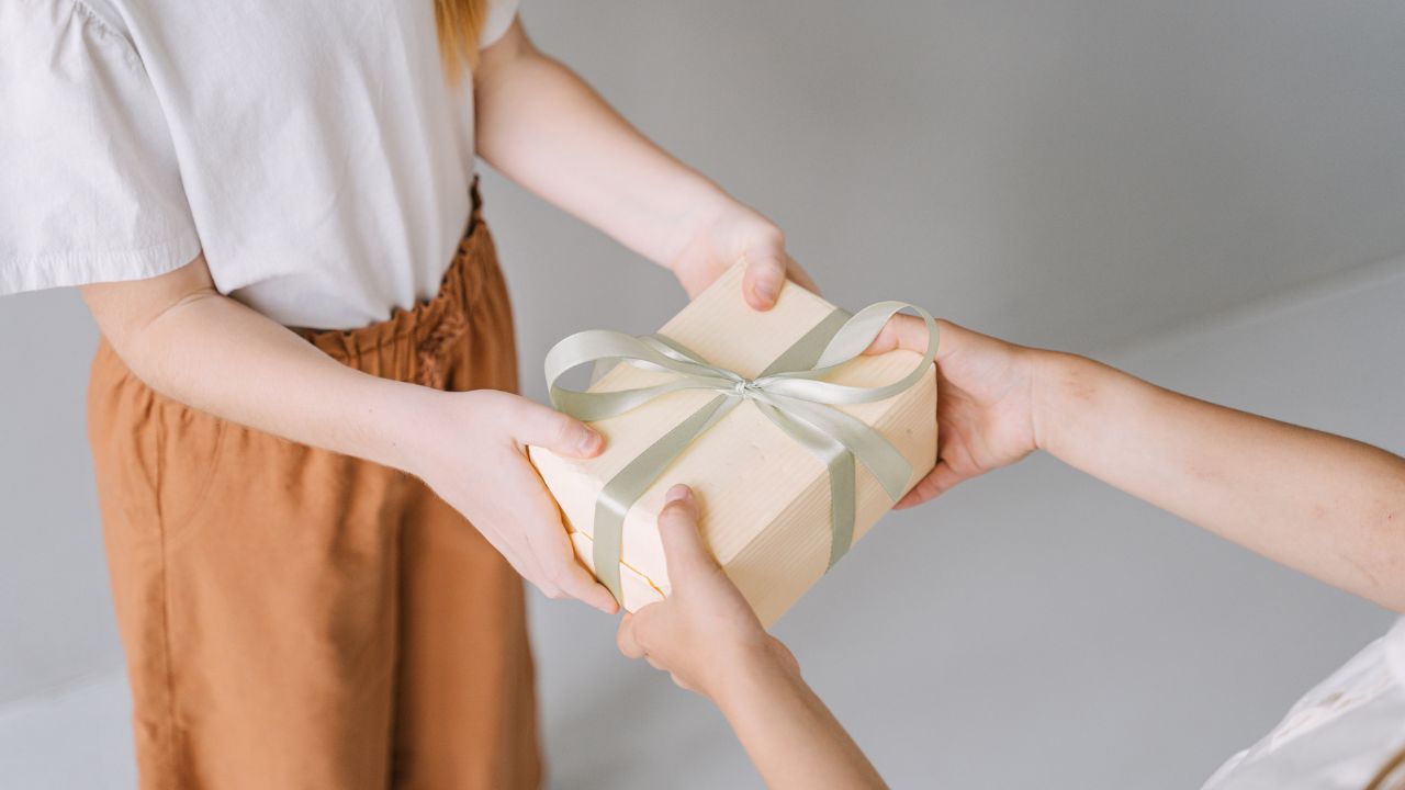 Những lưu ý khi chọn và tặng quà Những lưu ý khi chọn và tặng quà